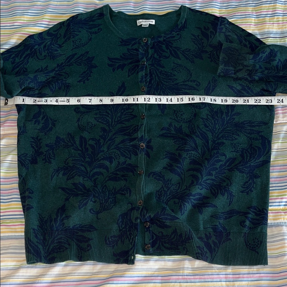 Croft and Barrow Dark Fairy Teal Cardigan with Navy Floral‎ Design XL - Picture 4 of 8